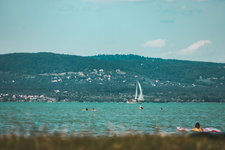 Sokan utaznak a Balatonra az augusztus 20-ai hosszú hétvégén