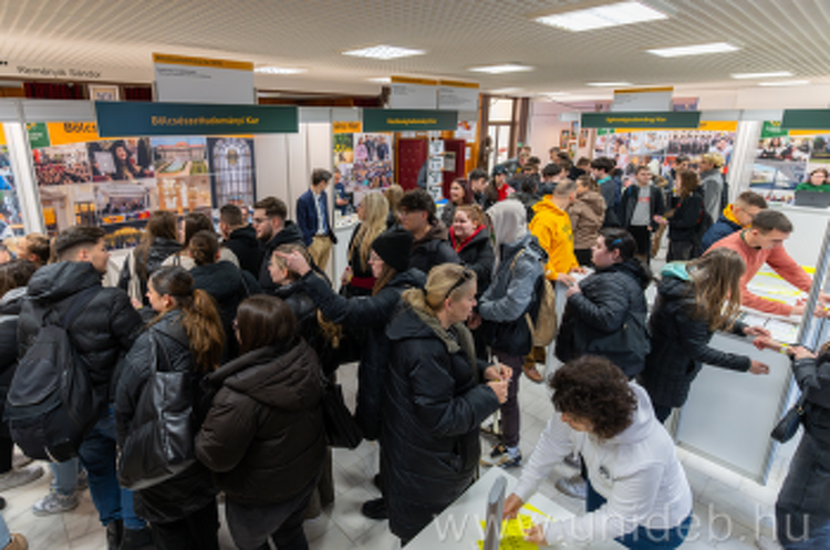 DExpó Siófokon is - Hasznos esemény a felvételi előtt állóknak!