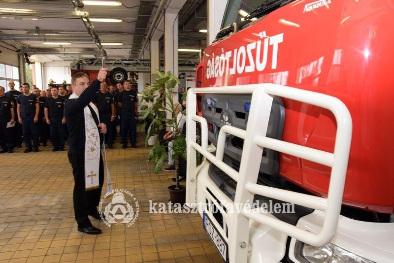 Új tűzoltóautóval gazdagodott Dombóvár