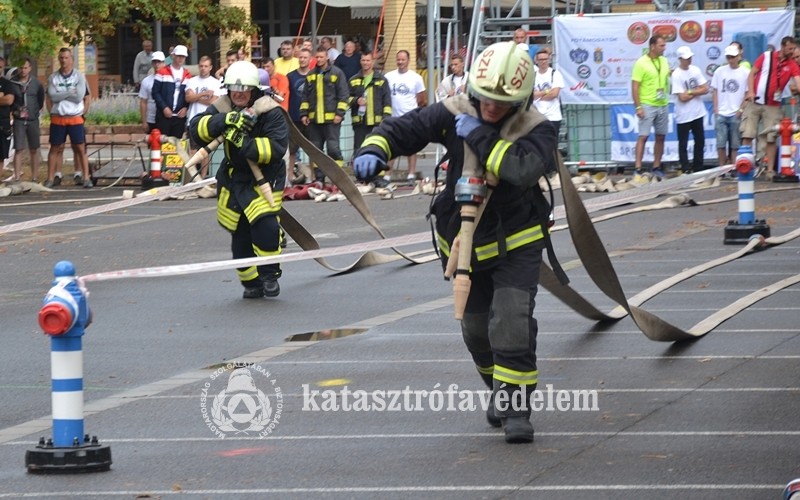 Dombóvári tűzoltók a TFA-n