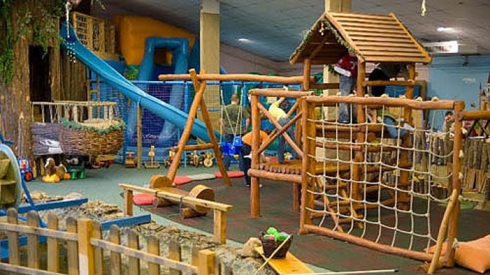 Játszóház és szabadidőpark kialakítására indított közbeszerzési eljárást Tolna