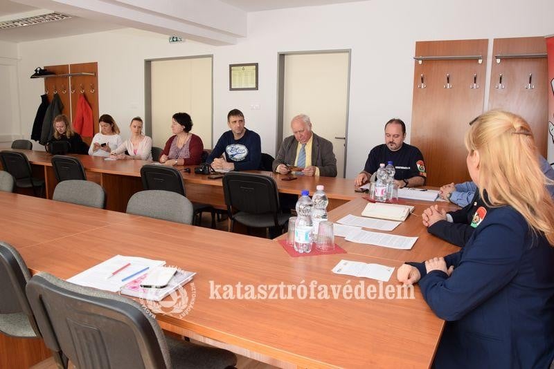 A Tolna Megyyei igazgatóság tartott sajtótájékoztatót a szabadtéri tűzesetek megelőzéséről