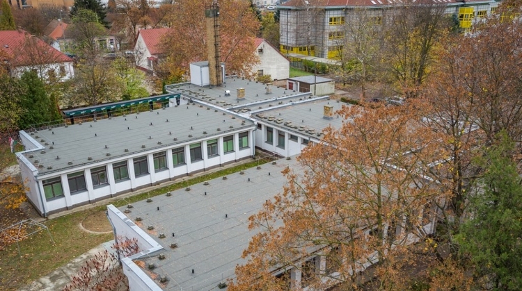 TOP-os támogatással újítják fel a Kápolna utcai bölcsődeépületet Pakson