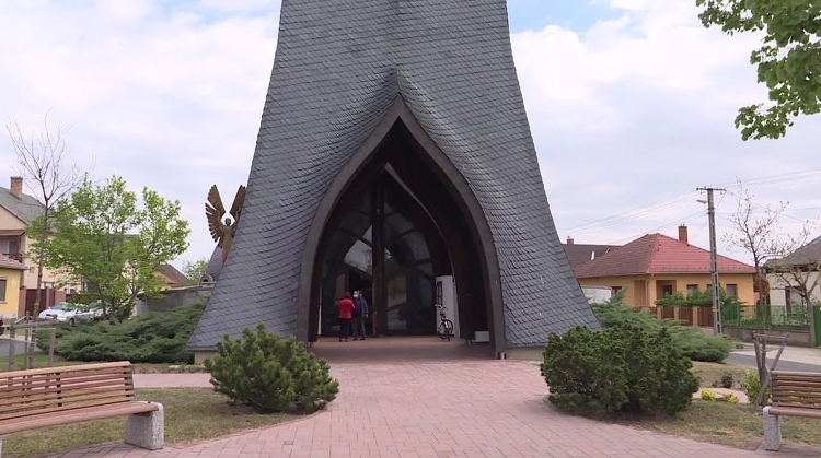 Makovecz-templom – Átadták a munkaterületet 