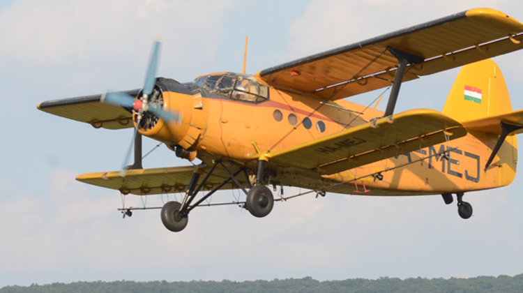 Az NNK ideiglenesen engedélyezte a légi kémiai szúnyogirtást
