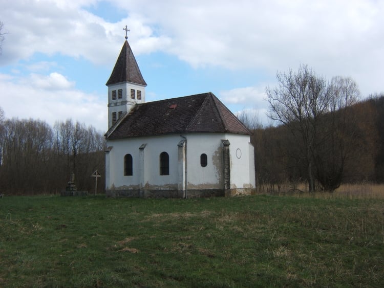 Renoválják a papdi kápolnát a népszerű zarándokútvonalnál
