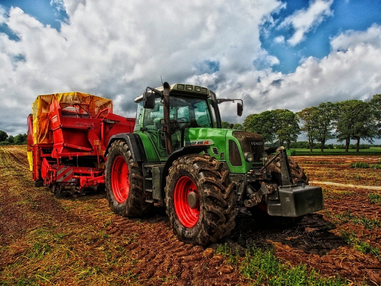 Tolnai cég által válnak újra elérhetővé egy traktormárka legújabb modelljei