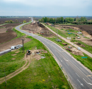 33-as út felújítása és bővítése, új körforgalmi csomópont létesítése