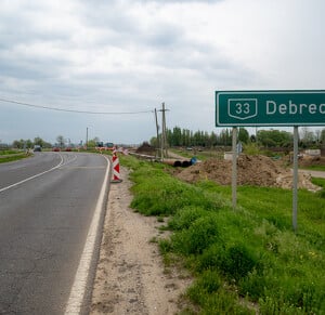 33-as út felújítása és bővítése, új körforgalmi csomópont létesítése