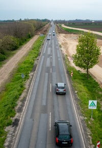 33-as út felújítása és bővítése, új körforgalmi csomópont létesítése