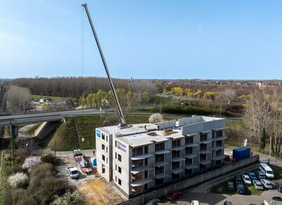 Domb utcai társasház kéregfal beemelés