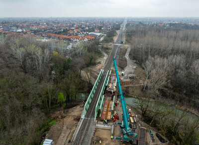 Budapest-Belgrád vasútvonal, vasúti hídelem beemelés