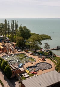 Balatonfüred - Esterházy strand és élményfürdő - Új épület