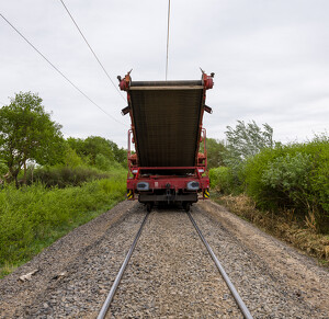 Csorna - Vasúti pálya felújítás, ágyazatrostálás
