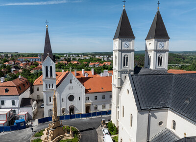 Veszprémi vár - Tejfalussy-ház, Szent István templom és rendház