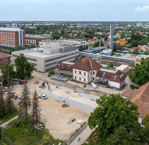 Székesfehérvári kórház parkoló, közlekedőfolyosó