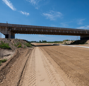 M49 nyomvonalon lévő műtárgyak