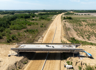 M49 nyomvonalon lévő műtárgyak